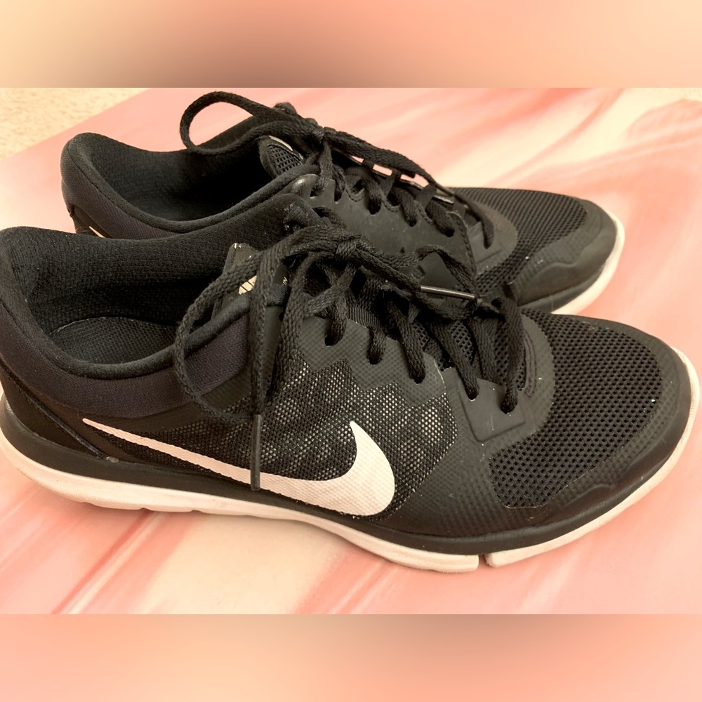 Nike flex 2015 run size 8.5